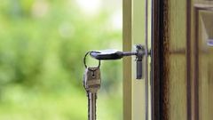 Image de Couverture article Mutation professionnelle : faut-il (ou non) revendre votre bien immobilier ?